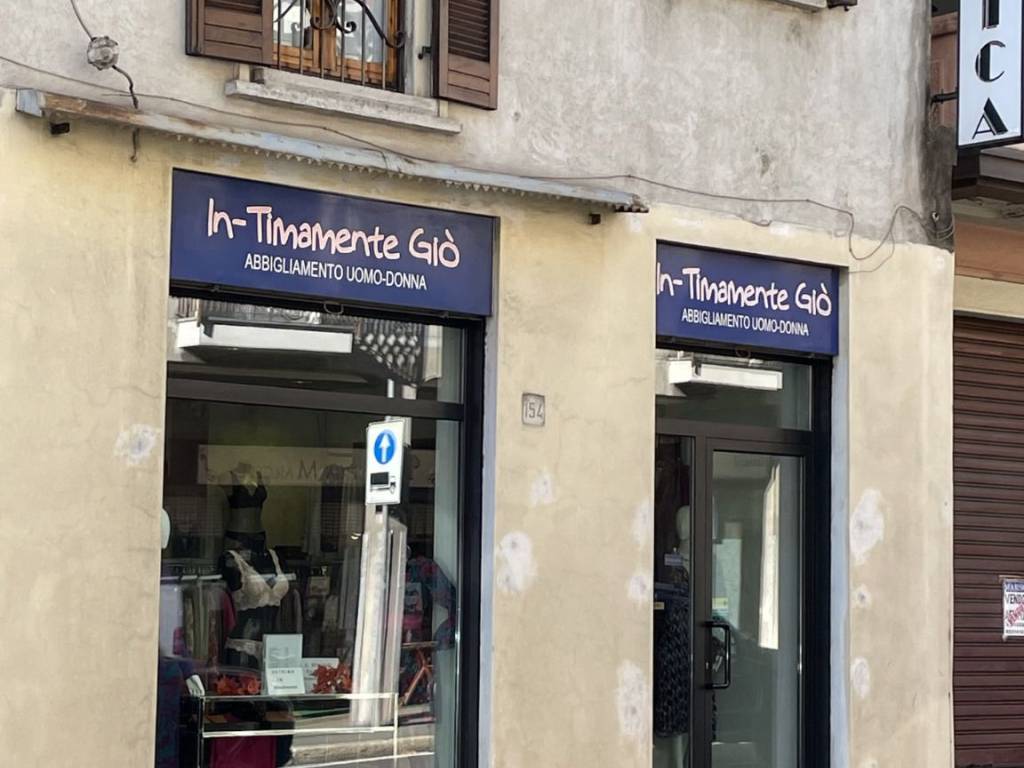 negozio in vendita a San Vittore Olona