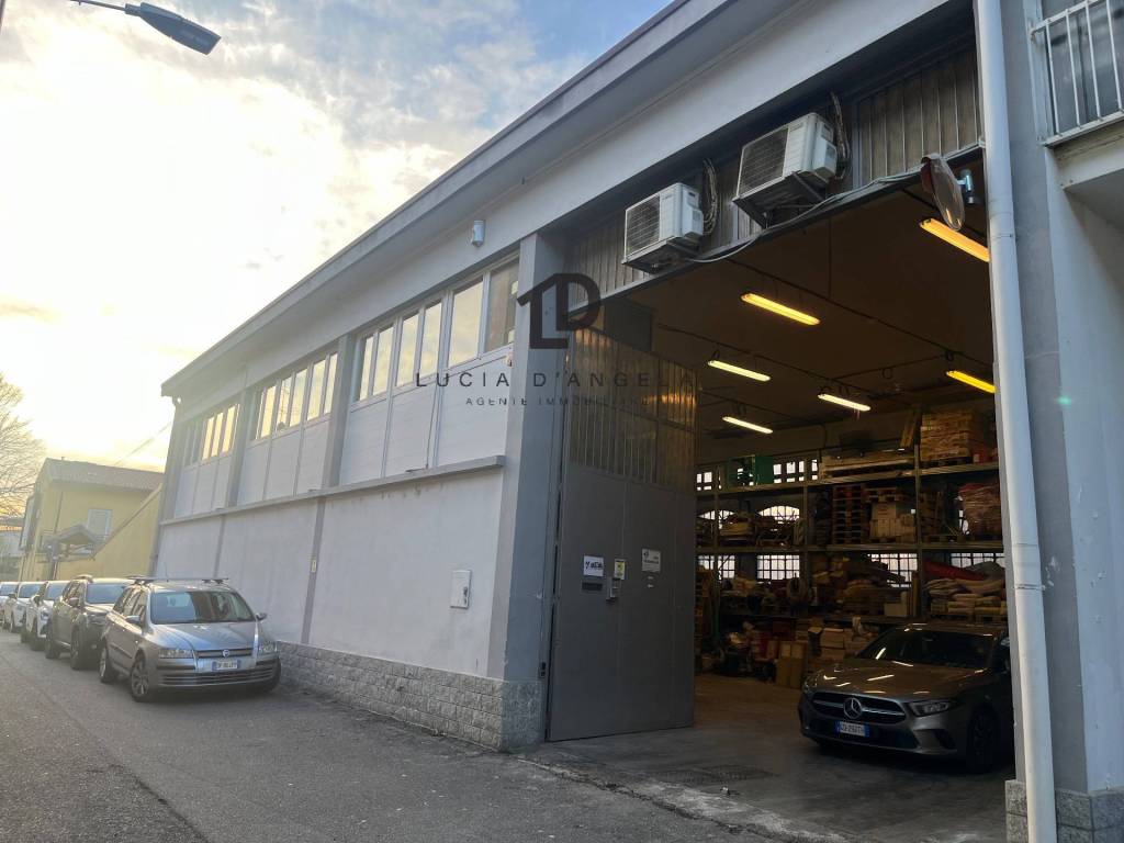 capannone in vendita a San Vittore Olona