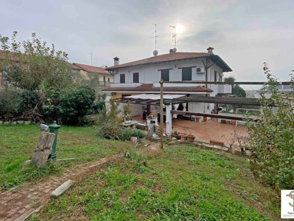 casa indipendente in vendita a San Vittore Olona
