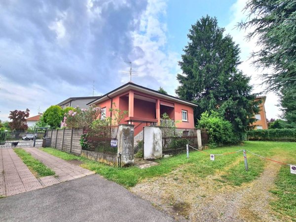 casa indipendente in vendita a San Vittore Olona