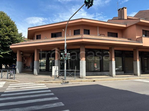 negozio in vendita a San Vittore Olona