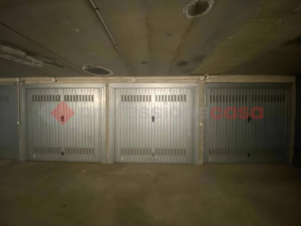 negozio in vendita a San Vittore Olona