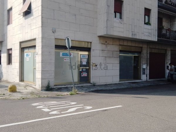 negozio in vendita a San Vittore Olona