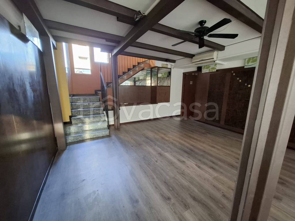 negozio in vendita a San Vittore Olona