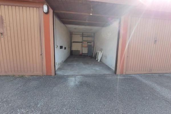 negozio in vendita a San Vittore Olona