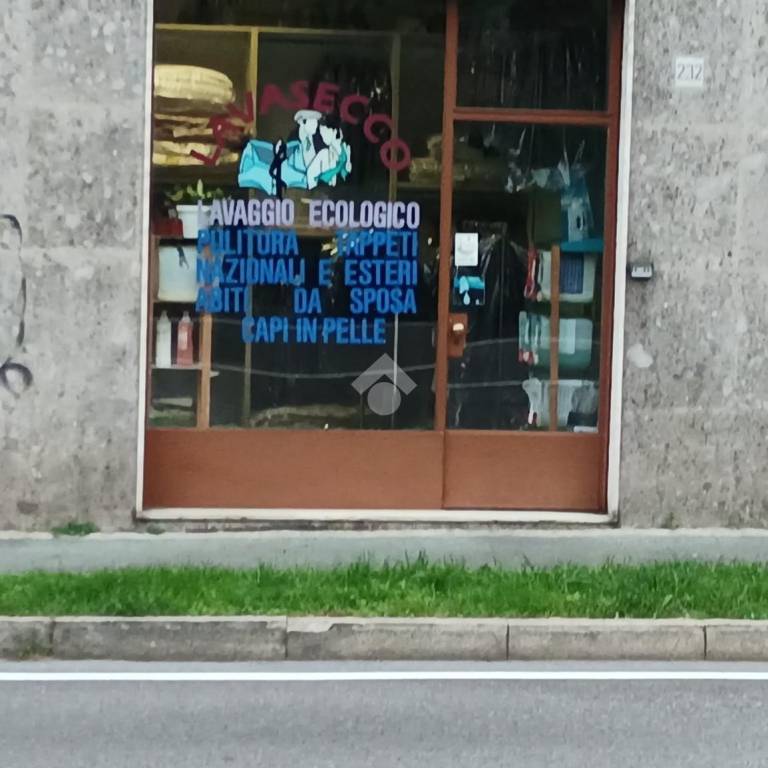 negozio in vendita a San Vittore Olona