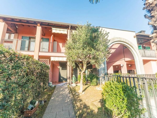 casa indipendente in vendita a San Vittore Olona