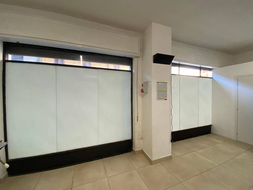 negozio in vendita a San Vittore Olona