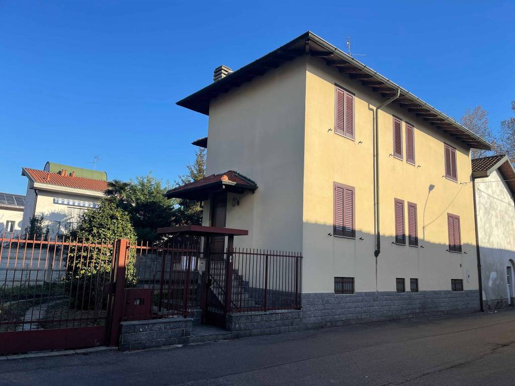 casa indipendente in vendita a San Vittore Olona