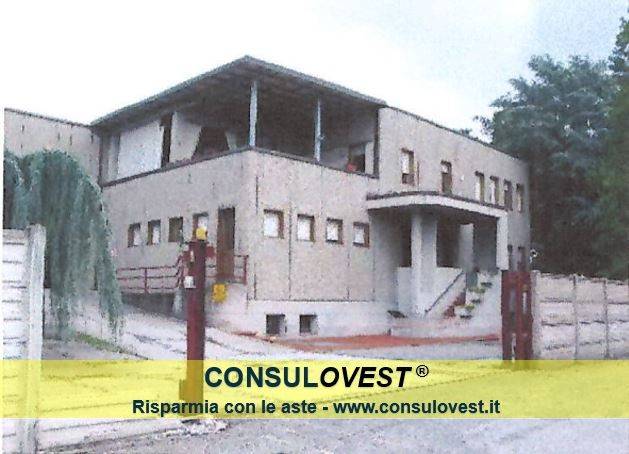capannone in vendita a San Vittore Olona