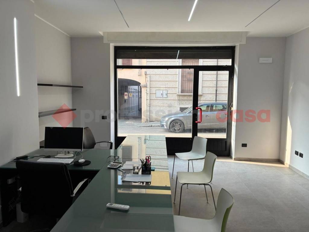 negozio in vendita a San Vittore Olona