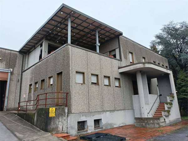 capannone in vendita a San Vittore Olona