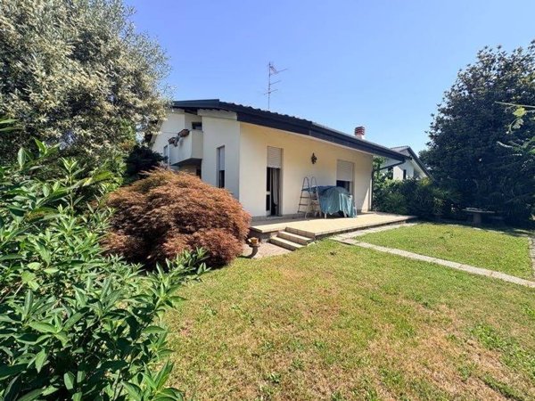 casa indipendente in vendita a San Vittore Olona
