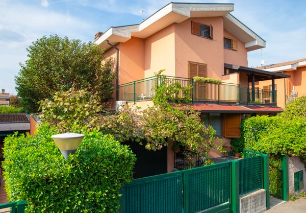 casa indipendente in vendita a San Vittore Olona