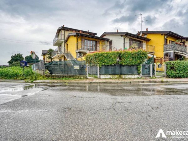 appartamento in vendita a San Zenone al Lambro in zona Santa Maria in Prato
