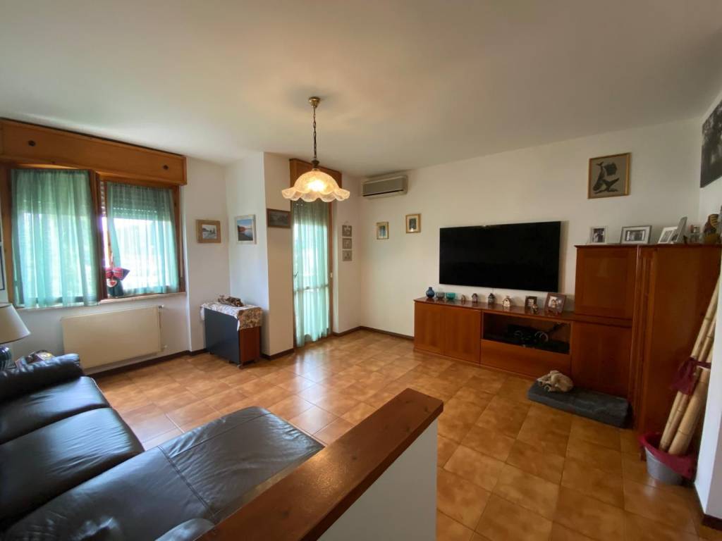 appartamento in vendita a San Zenone al Lambro