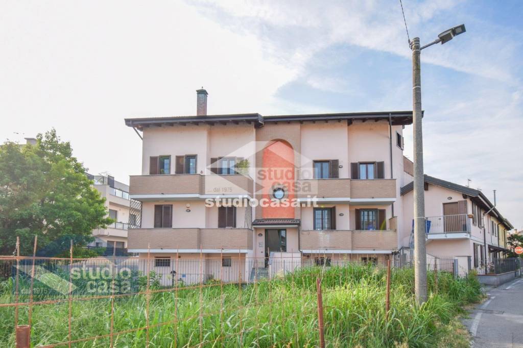 appartamento in vendita a San Zenone al Lambro