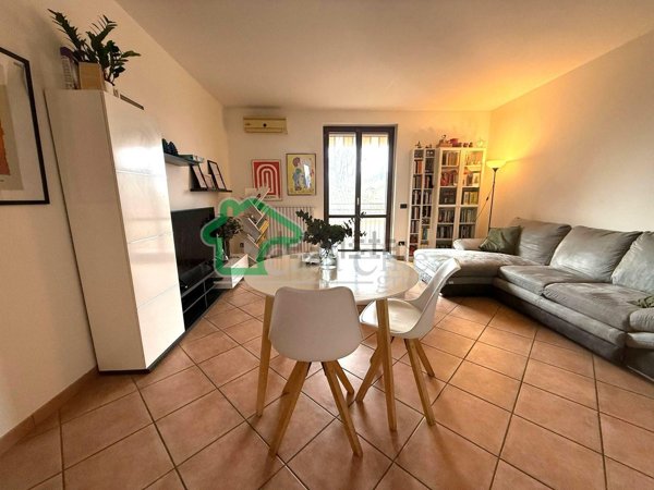 appartamento in vendita a San Zenone al Lambro in zona Santa Maria in Prato