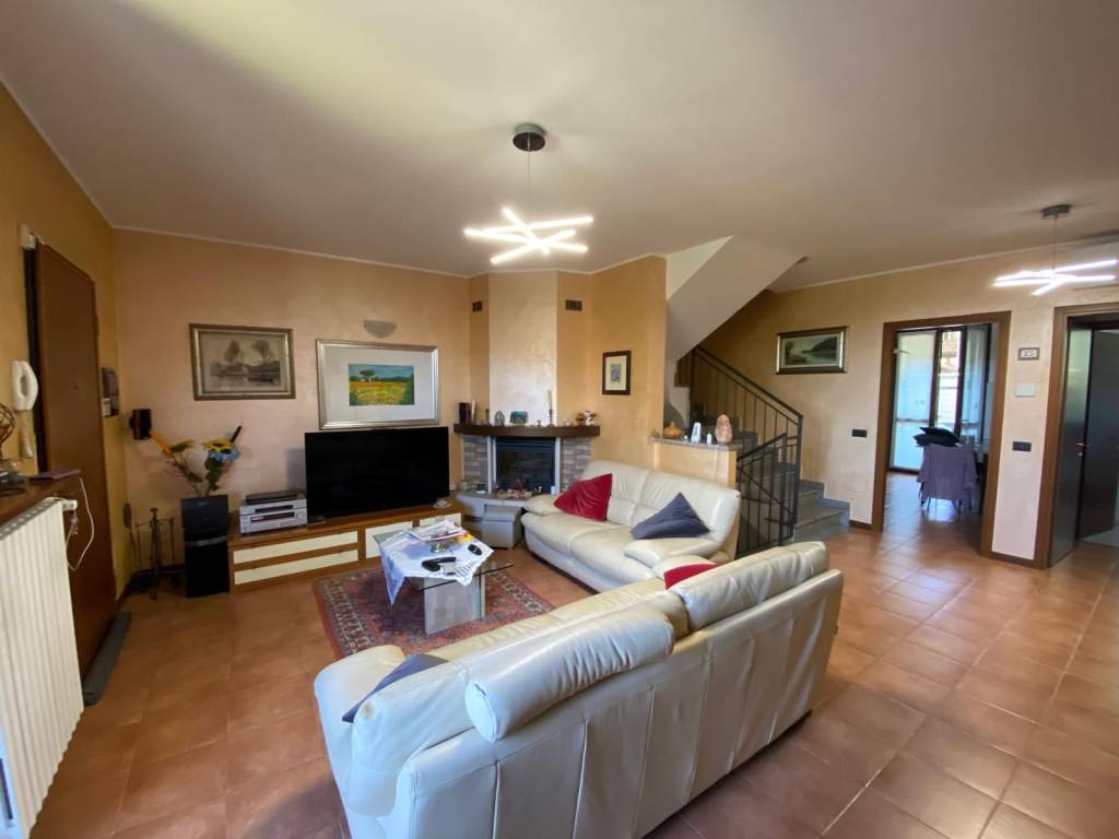 casa indipendente in vendita a San Zenone al Lambro