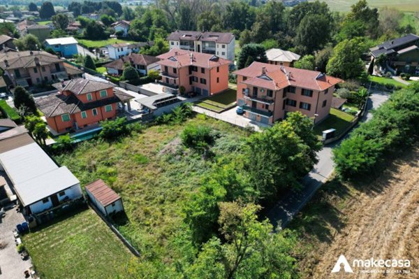 terreno edificabile in vendita a San Zenone al Lambro