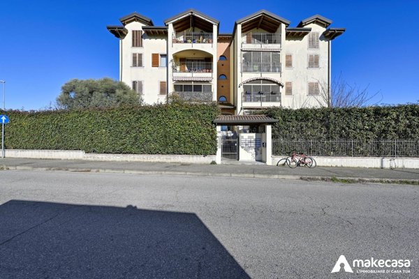 appartamento in vendita a San Zenone al Lambro in zona Santa Maria in Prato