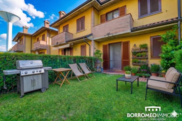 casa indipendente in vendita a San Zenone al Lambro in zona Santa Maria in Prato