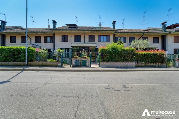 casa indipendente in vendita a San Zenone al Lambro