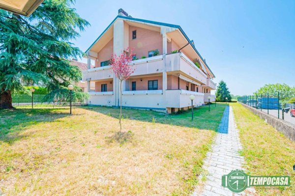appartamento in vendita a San Zenone al Lambro in zona Santa Maria in Prato