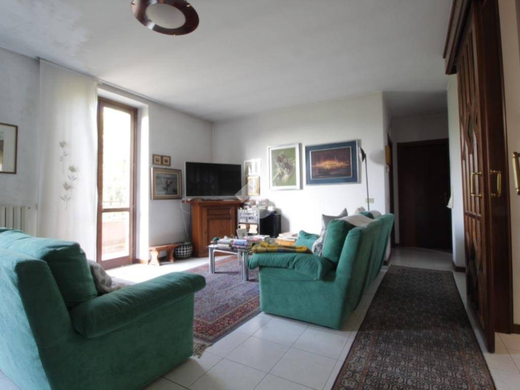 appartamento in vendita a Sedriano in zona Roveda
