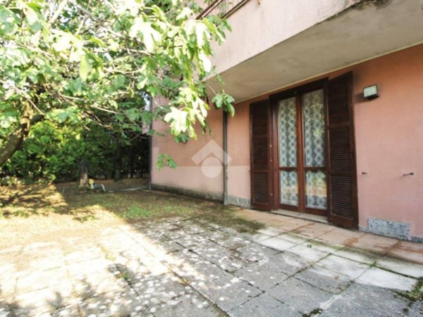 casa indipendente in vendita a Sedriano in zona Roveda