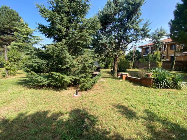 terreno edificabile in vendita a Sedriano