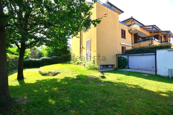 appartamento in vendita a Sedriano in zona Roveda