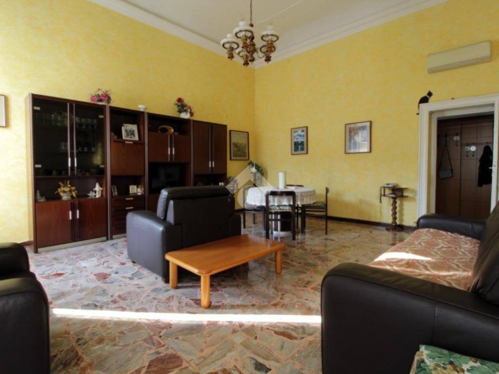 casa indipendente in vendita a Sedriano