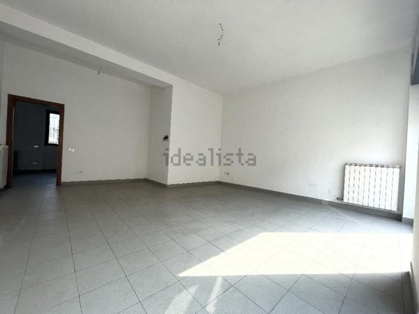 negozio in vendita a Sedriano