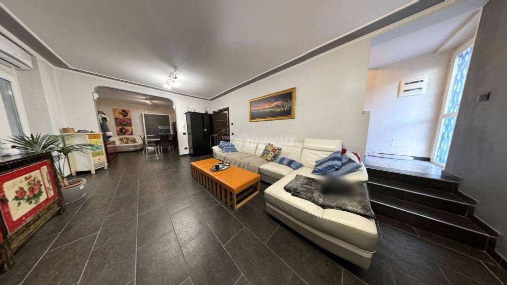 casa indipendente in vendita a Sedriano