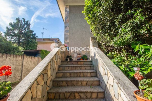 casa indipendente in vendita a Sedriano