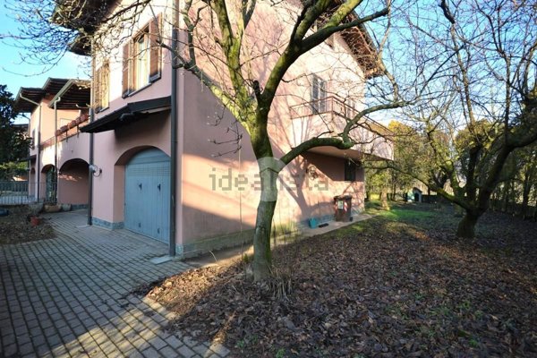 appartamento in vendita a Sedriano in zona Roveda