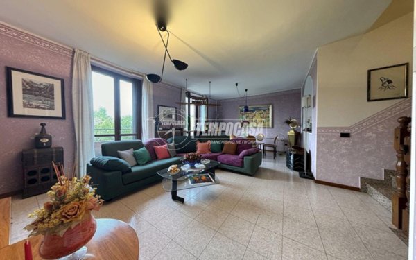 casa indipendente in vendita a Sedriano