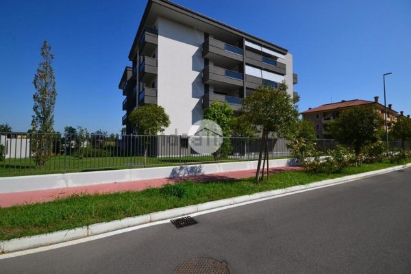 appartamento in vendita a Sedriano in zona Roveda