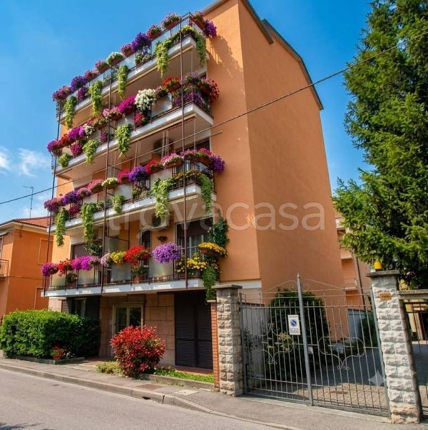 appartamento in vendita a Sedriano in zona Roveda