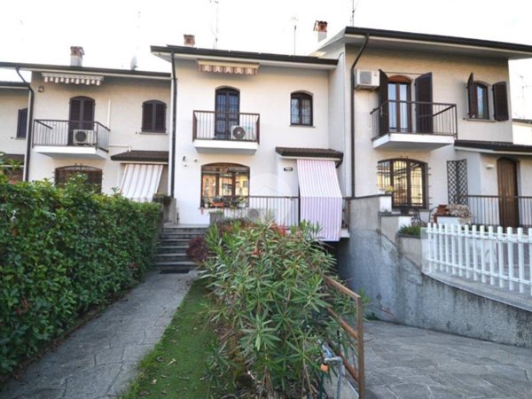 casa indipendente in vendita a Sedriano