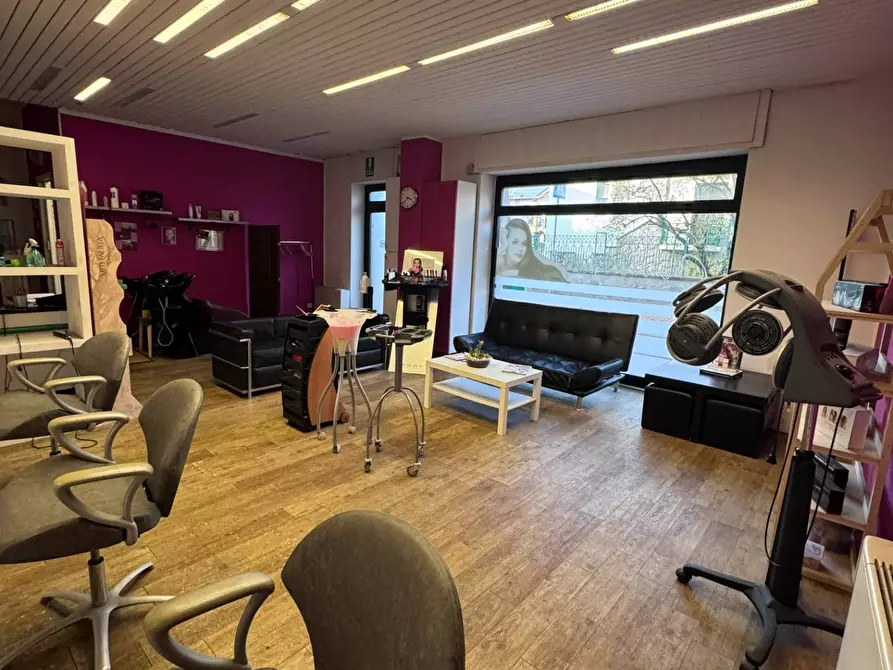 negozio in vendita a Sedriano