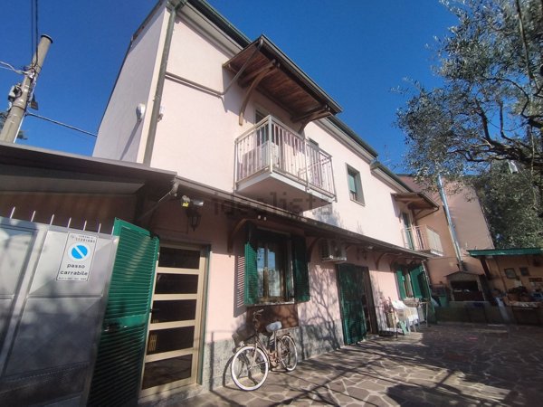 casa semindipendente in vendita a Sedriano