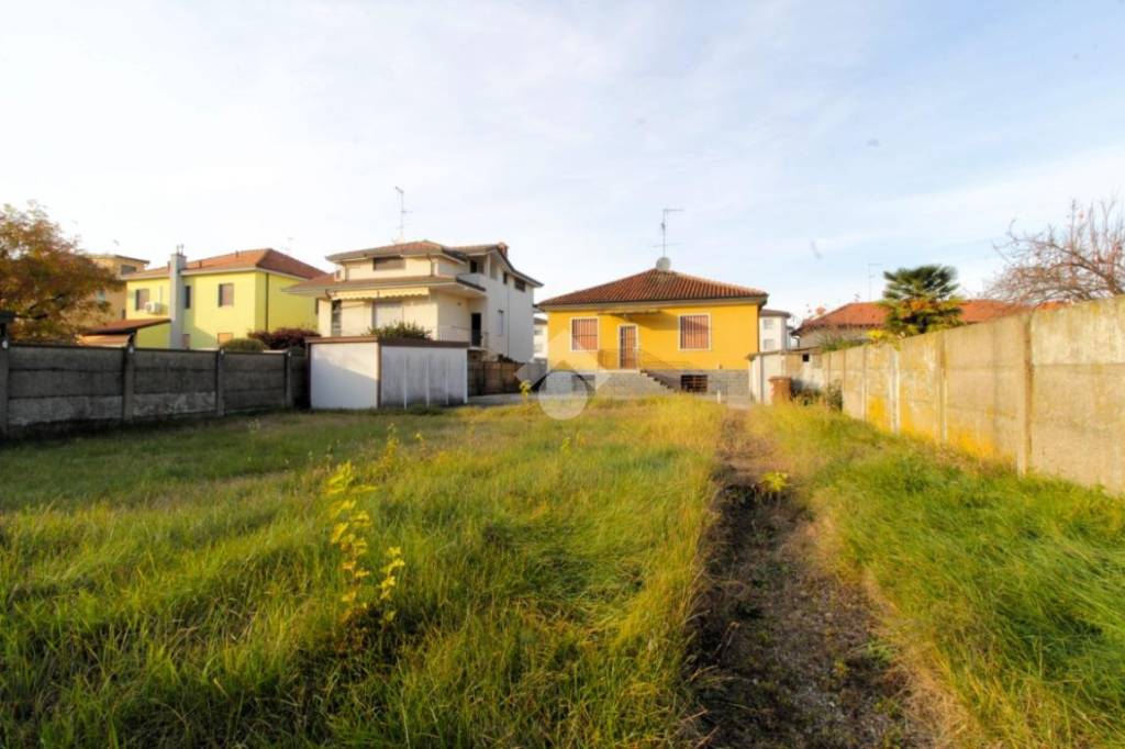casa indipendente in vendita a Sedriano