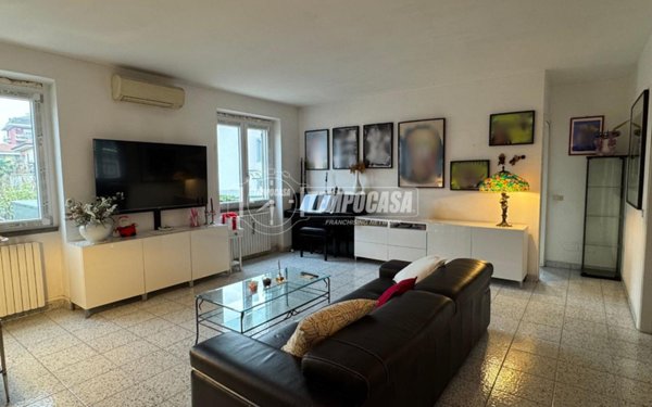 casa indipendente in vendita a Sedriano