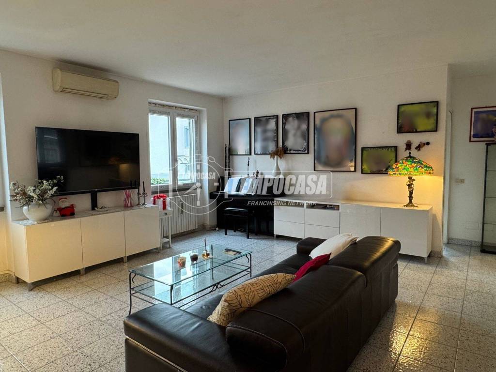 casa indipendente in vendita a Sedriano