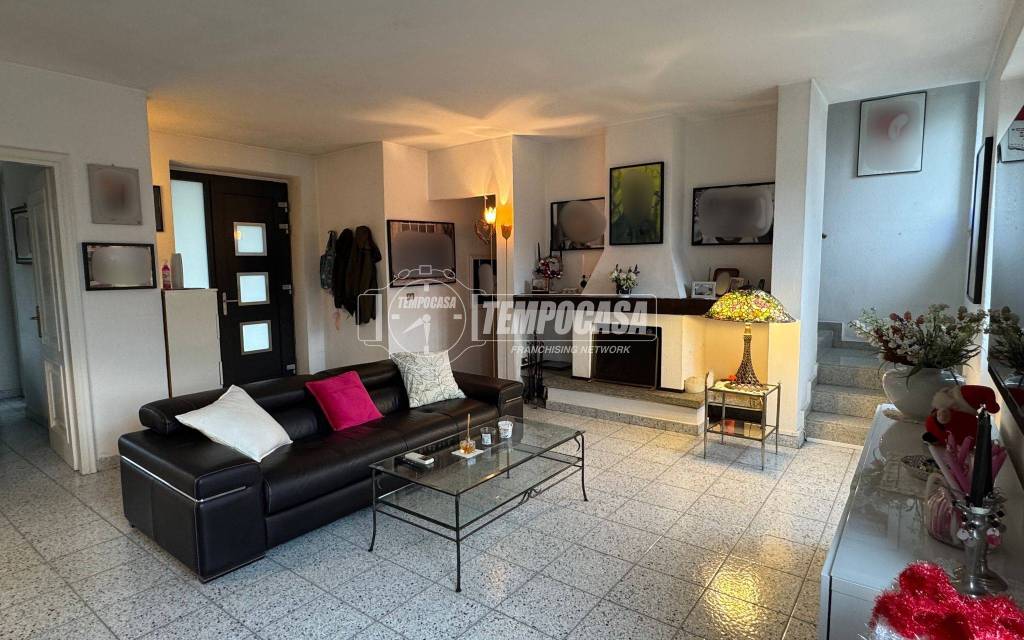 casa indipendente in vendita a Sedriano