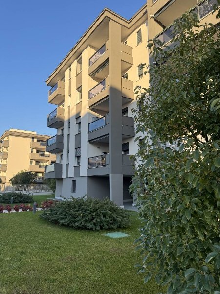 appartamento in vendita a Sedriano in zona Roveda