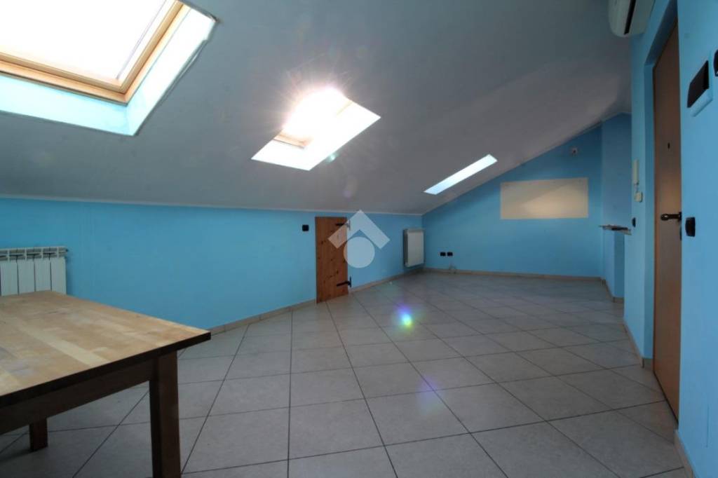 appartamento in vendita a Sedriano in zona Roveda