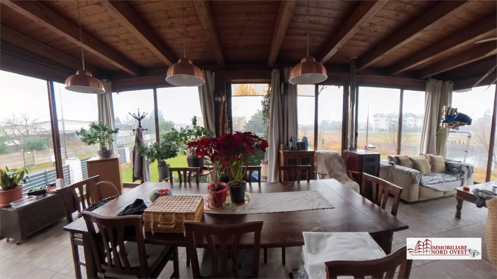 casa indipendente in vendita a Sedriano